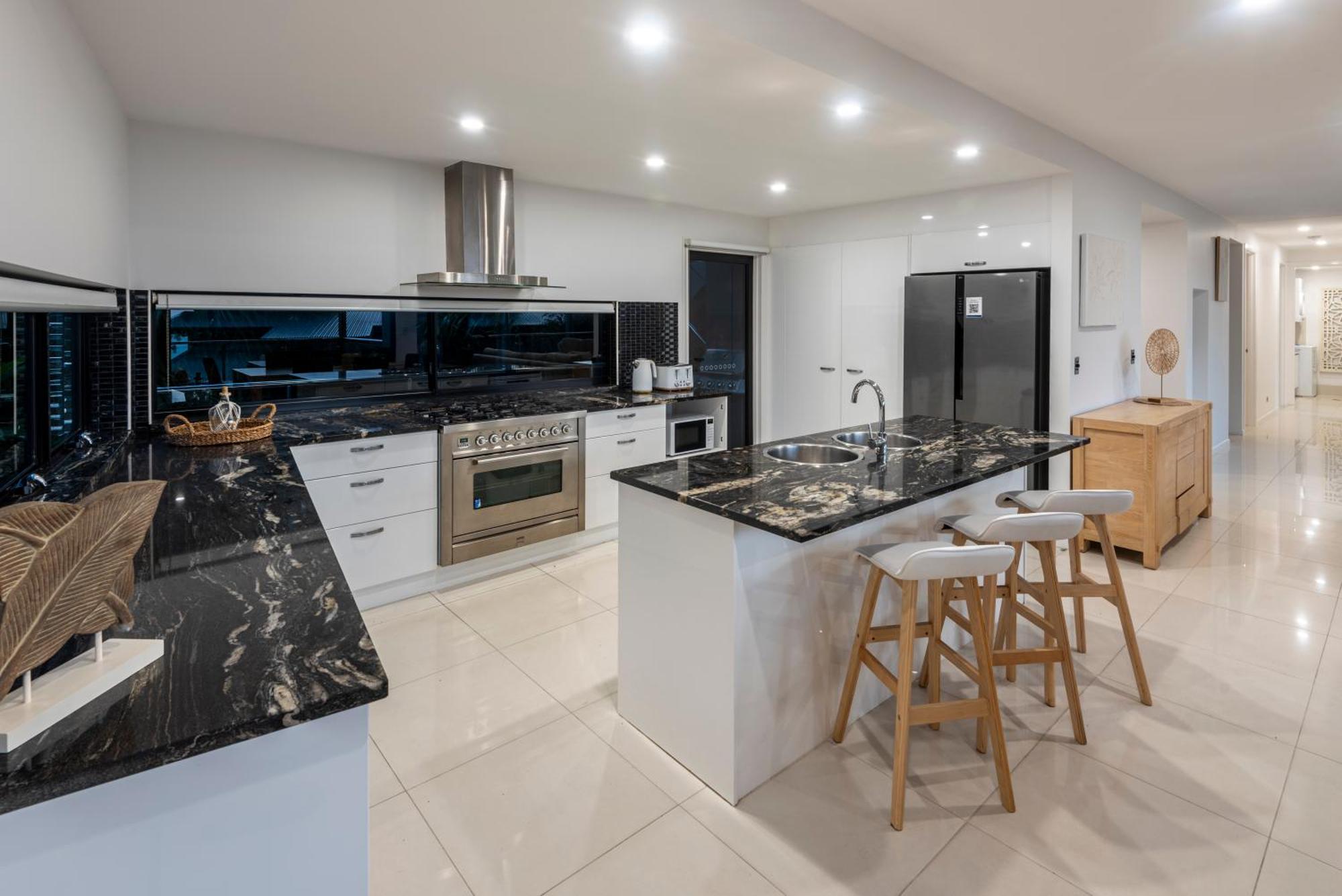 Pinnacle Apartments On Hamilton Island By Hiha Exterior photo